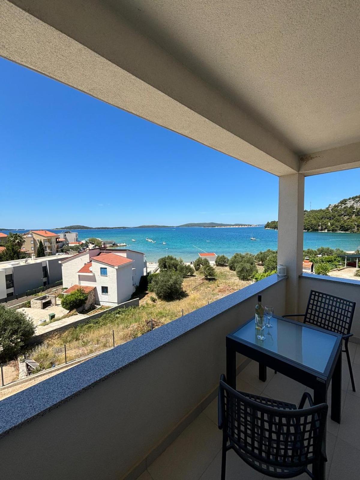 Sea View Apartments Zaboric Exterior photo