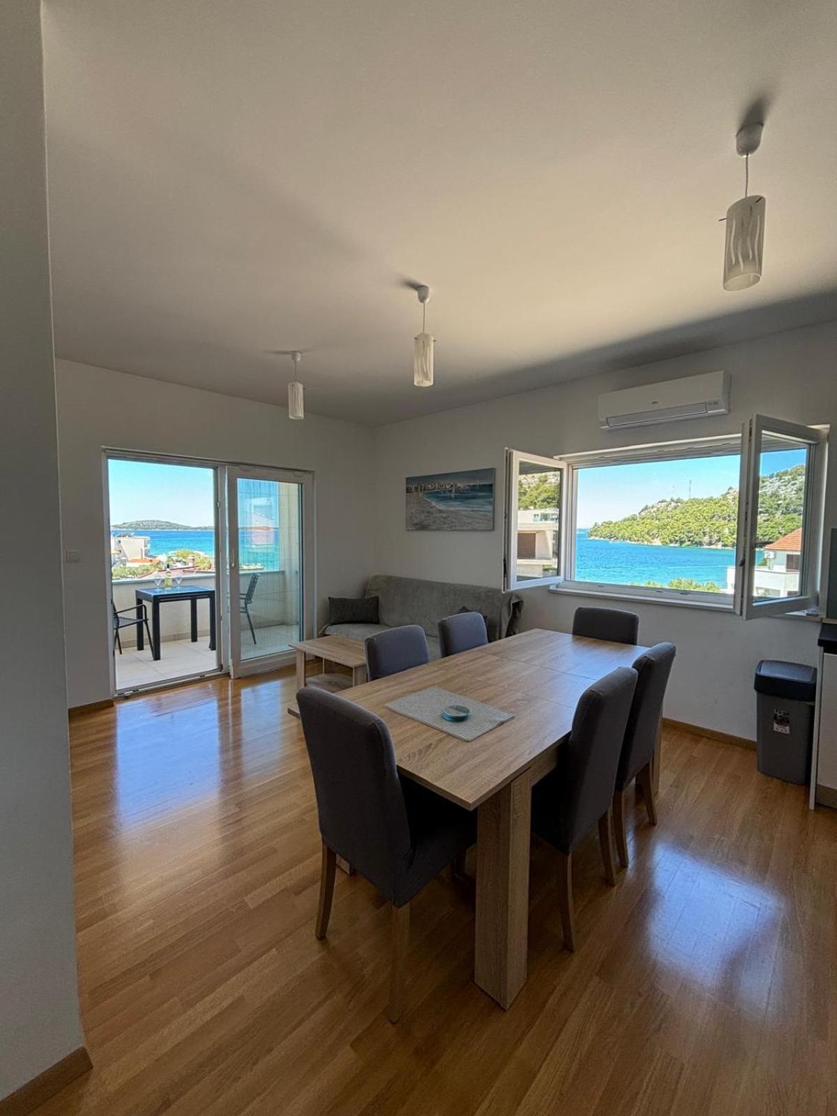Sea View Apartments Zaboric Exterior photo